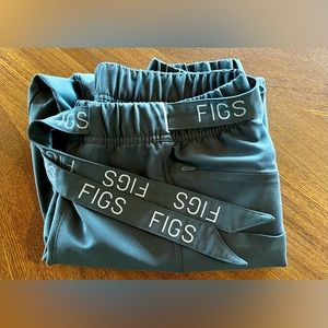 Figs scrub bottom, bonsai, jogger